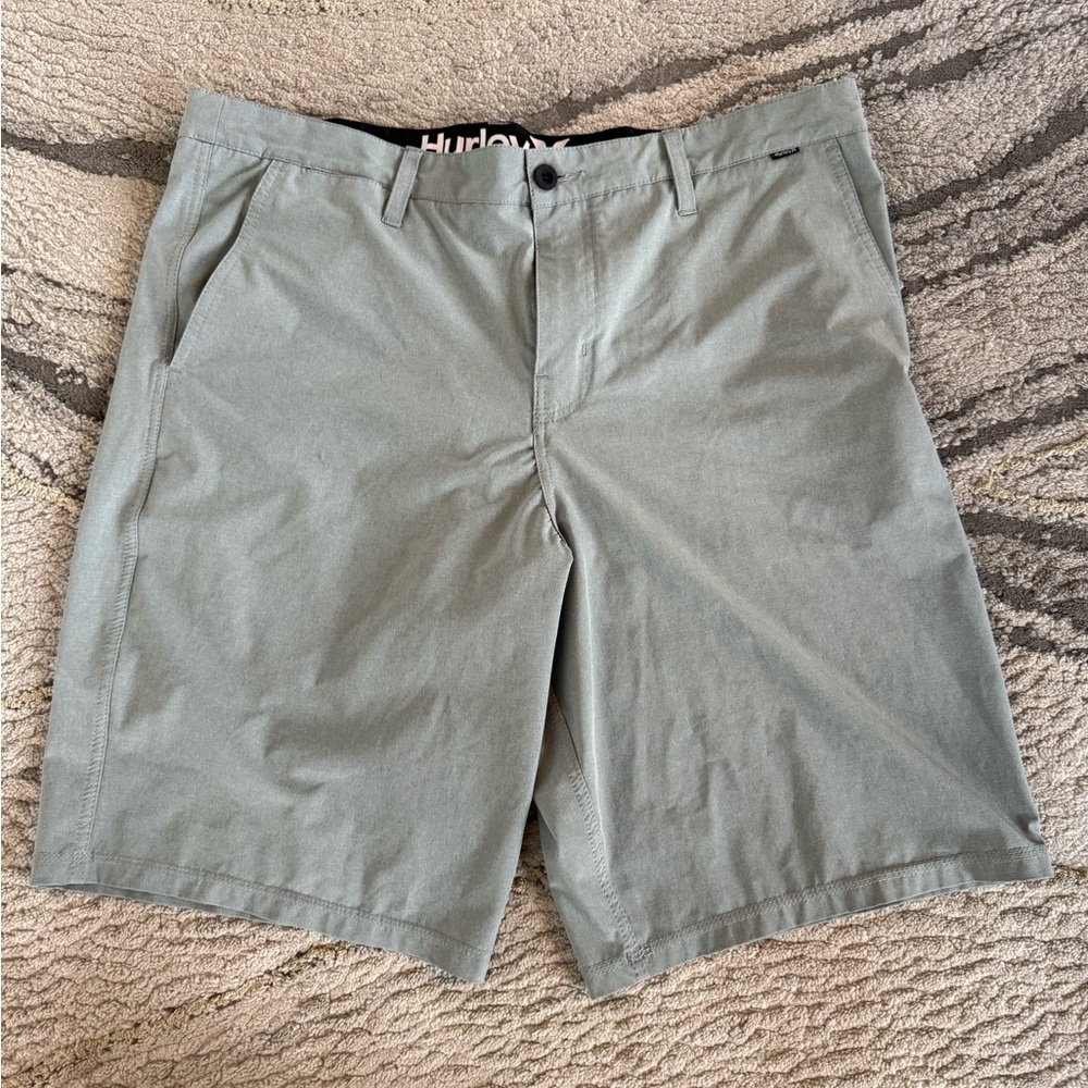 Hurley Men's Light Gray Flat Front Shorts
